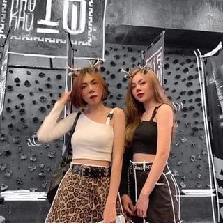 Áo Kiểu Lệch Vai Croptop