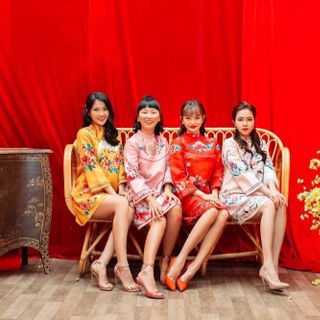 Áo dài cách tân gấm Hà Cúc