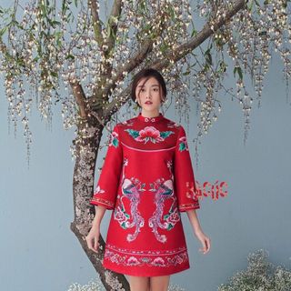 Áo dài cách tân gấm Hà Cúc