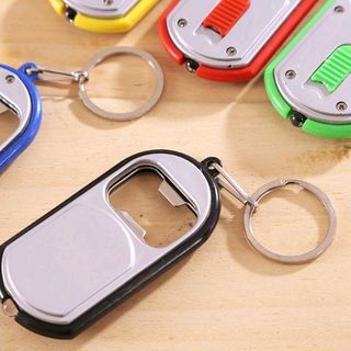 móc khóa khui chai bia Có đèn sẵn pin