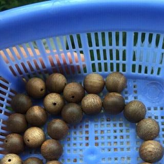 Vòng Đeo Tay Trầm Hương Kiểu Tròn10-14li