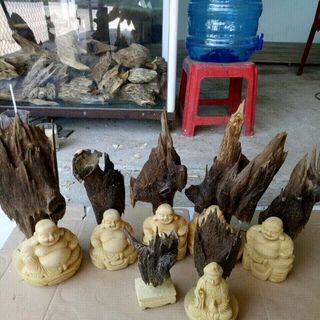 Tượng Trầm Hương Phong Thủy