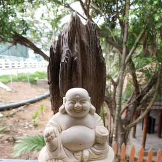 Tượng Trầm Hương Phong Thủy