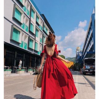 Đầm Bèo Khoét Vai Nơ Lưng