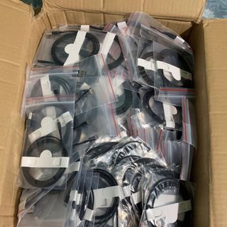 Cable Apple iPhone zin tặng kèm iMac