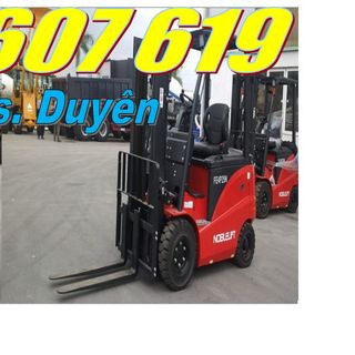xe nâng điện ngồi lái FE4016N