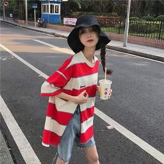 Áo Thun free size xẻ tà