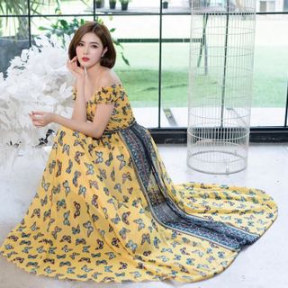 Đầm Trễ Vai Nhún Ngực Họa Tiết Bướm