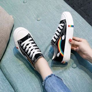 Giày nữ cầu vồng cổ thấp phong cách trẻ trung
