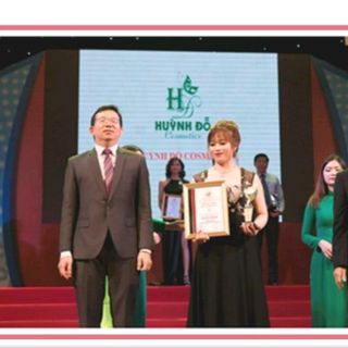 Kem chuyên mụn-dưỡng trắng da