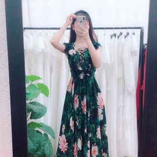 Đầm Đang Ngực V Lưng
