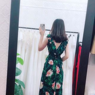 Đầm Đang Ngực V Lưng