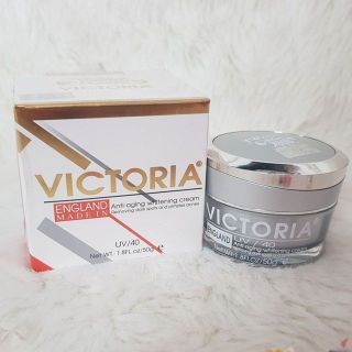 Kem dưỡng trắng da mặt Victoria chống lại 20 dấu hiệu lão hóa