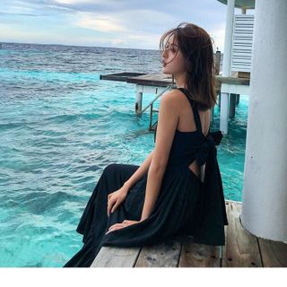 Đầm Nơ Lưng Bèo Chân