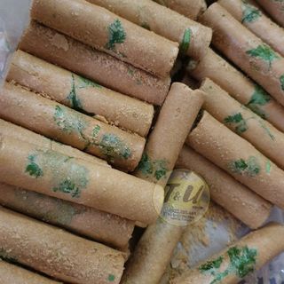 Bánh Ống Ngò Nhân Đậu Phộng