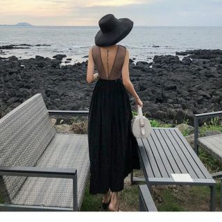 Đầm Phối Lưới Lưng