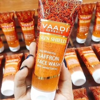 SỮA RỬA MẶT CHỐNG NẮNG SAFFRON FACE WASH
