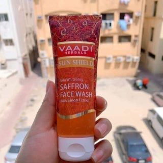 SỮA RỬA MẶT CHỐNG NẮNG SAFFRON FACE WASH