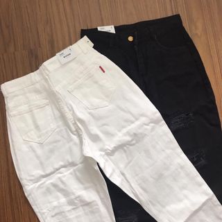 Baggy cào rách nhẹ
