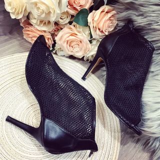 Giày bot lưoi gót nhọn