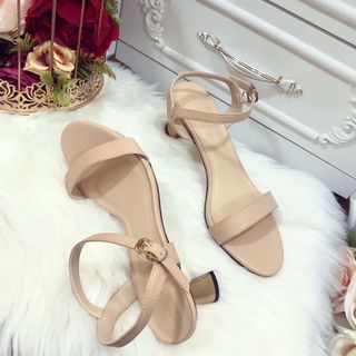 Giày sandal got vang