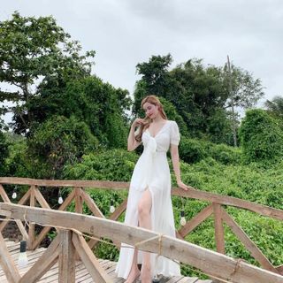 Đầm Tay Con Nút Trước Xẻ Tà