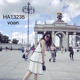 Đầm Tằng Trắng Viền Đen