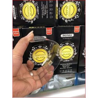 Kính cường lực Remax