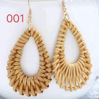khuyên tai mây tre đan hình giọt nước