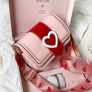 Túi Nữ Đeo Chéo Trái tim Ngọt Ngào Dễ Thương D634