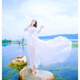 Đầm Tay Rớt Xẻ Tà