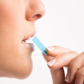 Miếng ngậm thơm miệng Listerine Cool Mint 1 vỉ 3 hộp