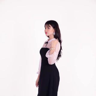 Đầm form chữ A phối ren hồng