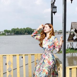 Đầm Tay dài Cổ Tròn