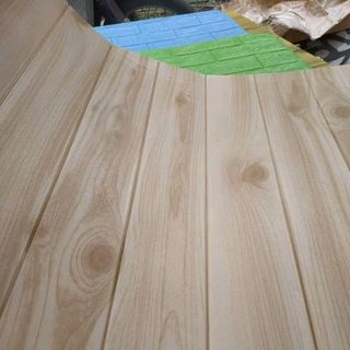 xốp dán tường giả gỗ