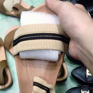 Sandal dây thun