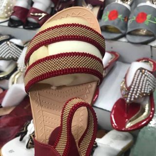 Sandal dây thun