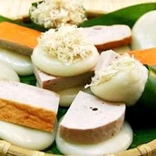 BÁNH DÀY KẸP CHẢ LỤA