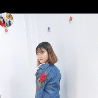 Áo khoác jean thêu hoa đỏ - TP1720B