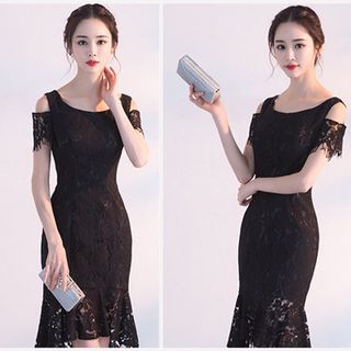 Đầm ren đỏ đuôi cá hở vai cao cấp - TP1551A