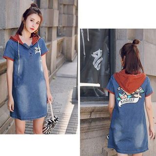 Đầm Jean Oversize Phối Nón In Hình Cao Cấp - TP1824A