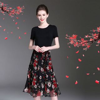 Đầm xòe vintage cổ tròn chiffon in hoa xuân - TP1571A