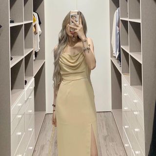 Đầm Nude hai dây nhúng cổ
