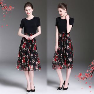 Đầm xòe vintage cổ tròn chiffon in hoa xuân - TP1571A