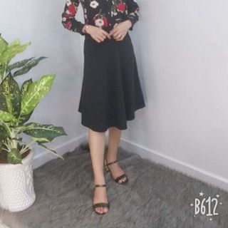 Áo Sơ Mi Hàn Quốc Hoa Rosa Nền Trắng Thanh Lịch - TP1533B