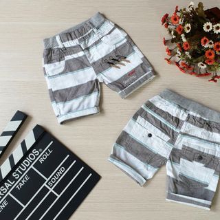 Quần kaki lưng bo thêu đắp BT