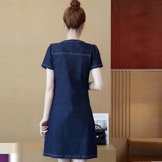 Đầm Suông Jean Cổ V Vai Nhúng - TP1770A