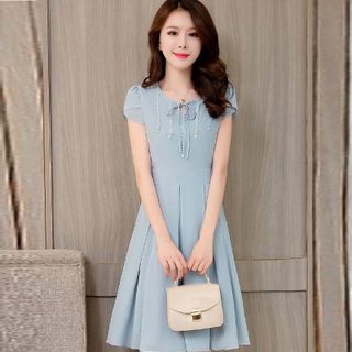 Đầm Xanh Nước Biển Kiểu Tay Nhúng Đươm Hạt Trân Châu Duyên Dáng - TP1799A