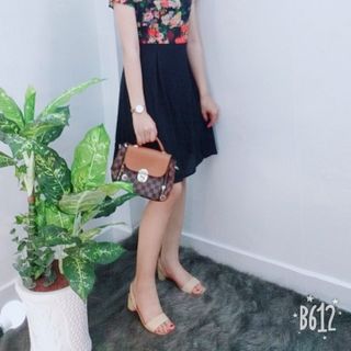 Đầm xòe chiffon in hoa 3D cổ phối ren cột nơ duyên dáng - TP1574B