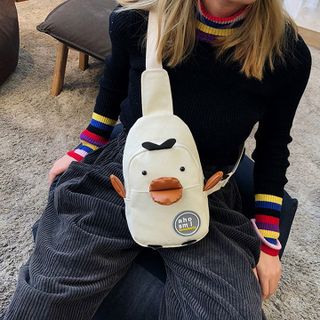 Túi Đeo Ngực Nữ Em Vịt Siêu Hot D523